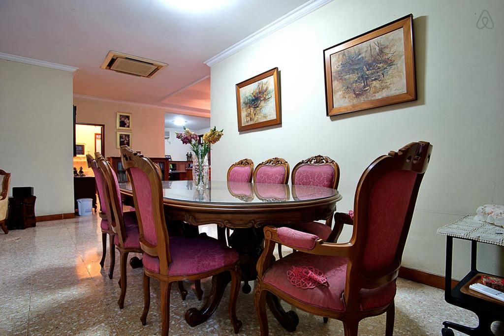 Meranti Guest House Jakarta Chambre photo