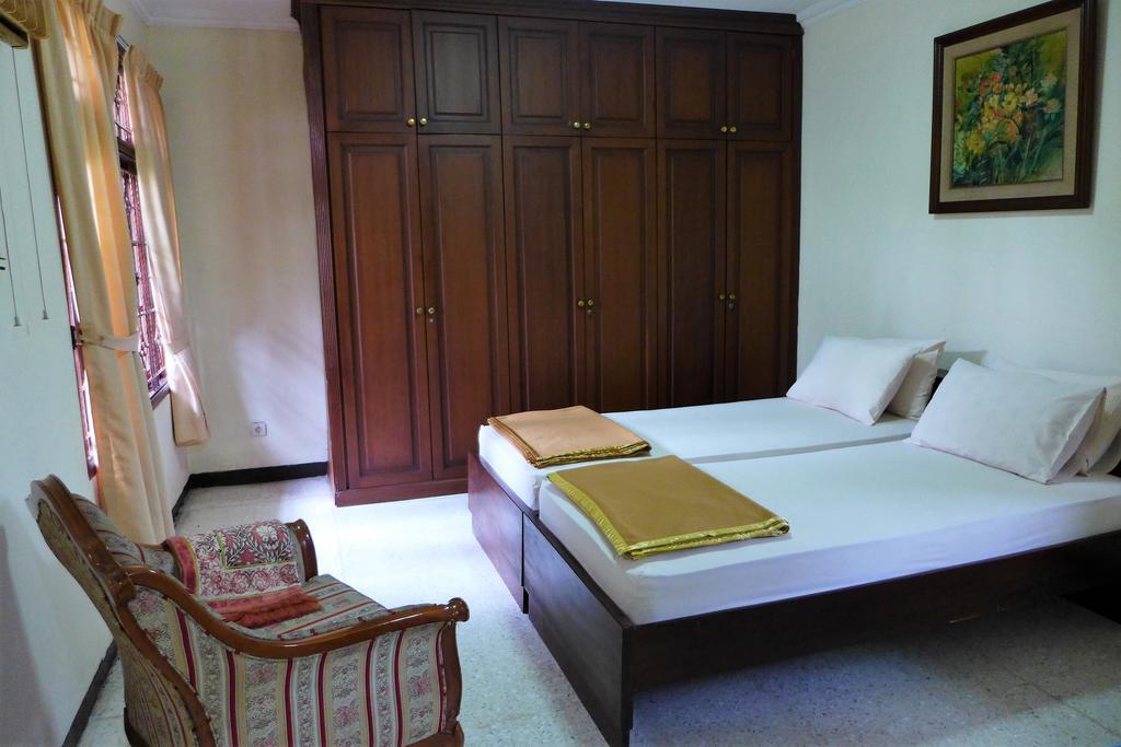 Meranti Guest House Jakarta Extérieur photo